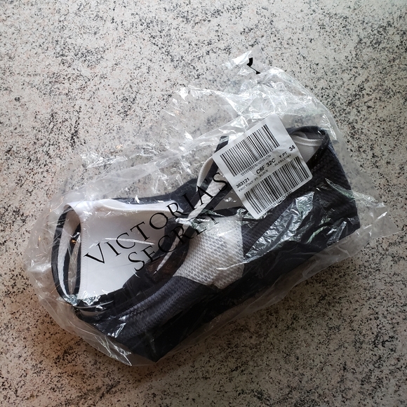 Victoria Sport Knockout Bra 32C - Picture 8 of 8